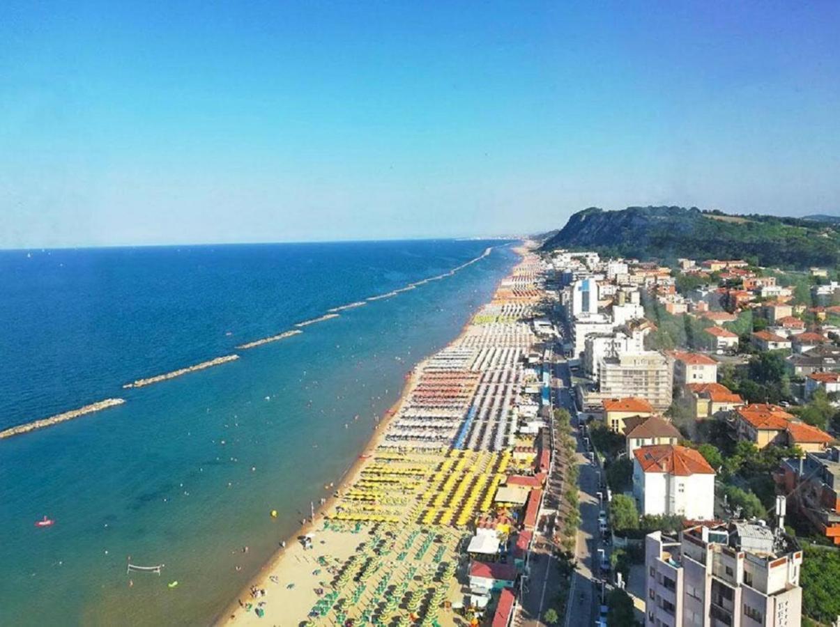 Casa Lazzarini Luxury Apartment Пезаро Екстер'єр фото